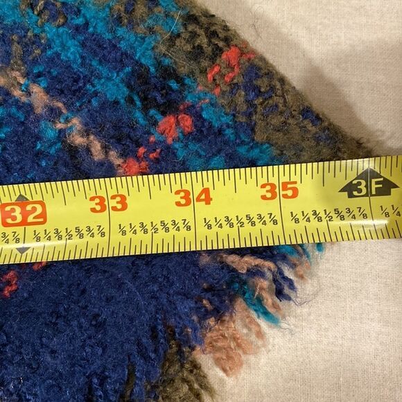 Plaid button closure knit poncho with fringe one size - Picture 7 of 8